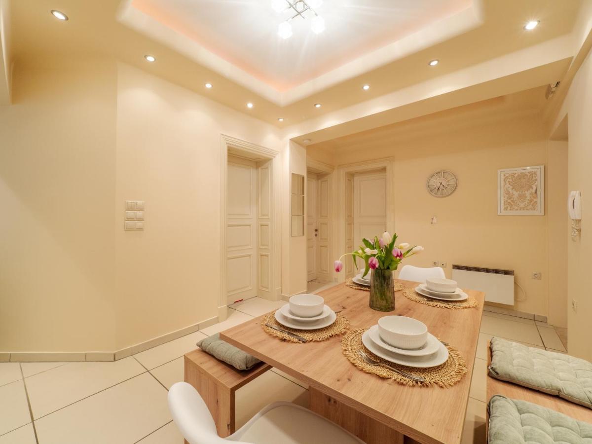 Aura Elegant Apartment Near Garitsa Bay Analipsis  Bagian luar foto