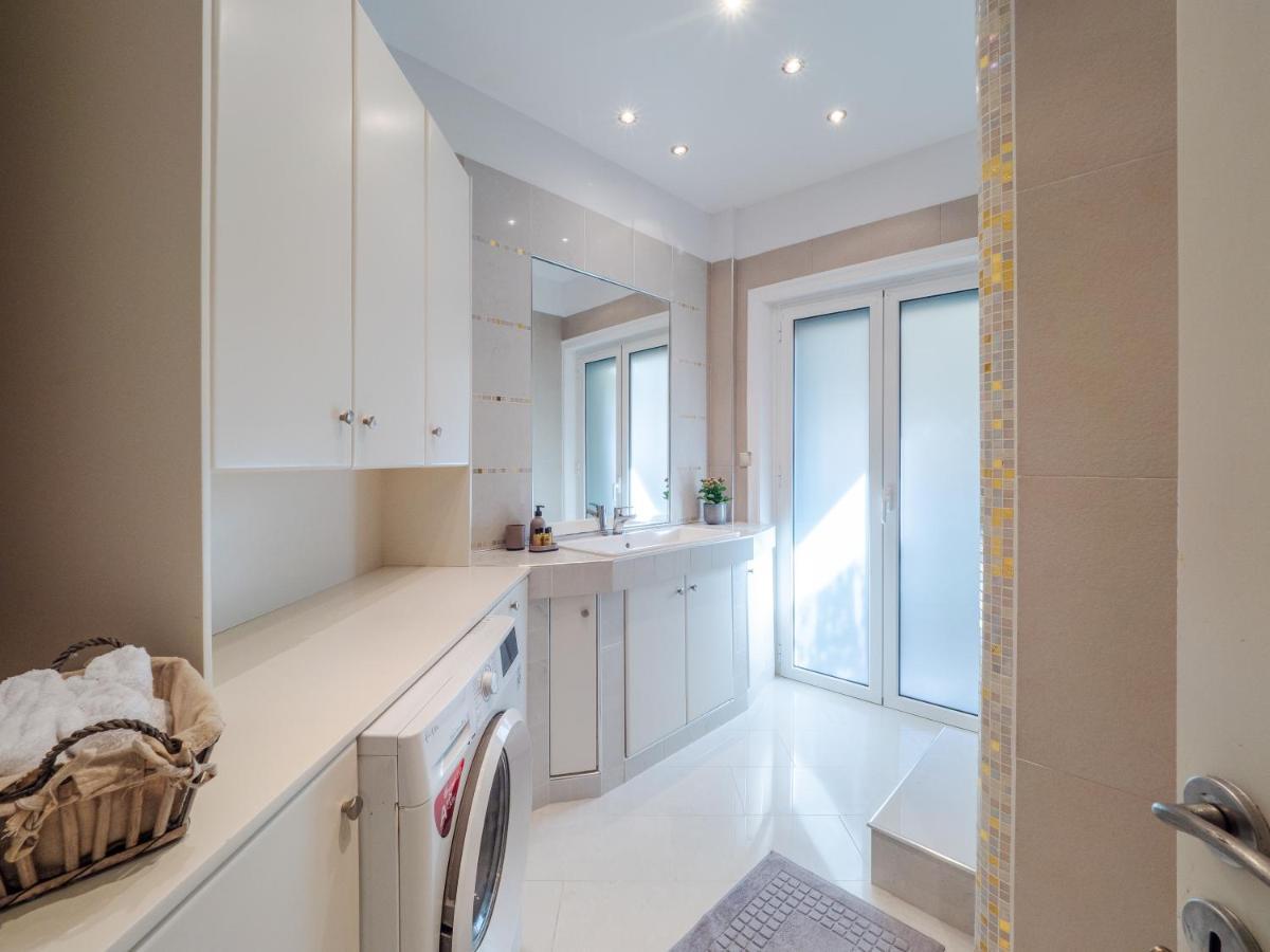 Aura Elegant Apartment Near Garitsa Bay Analipsis  Bagian luar foto